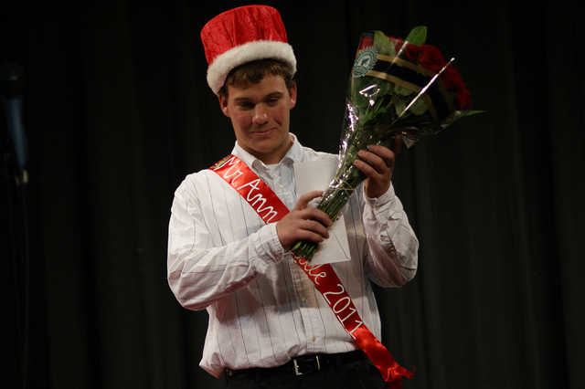 Stevens crowned Mr. Annandale 2011