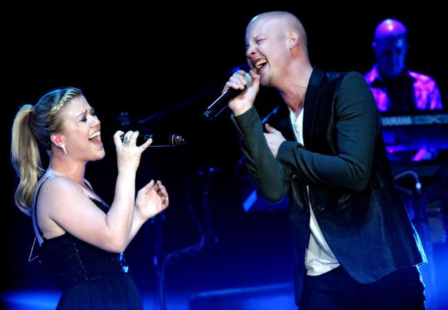 The Fray and Kelly Clarkson concert review