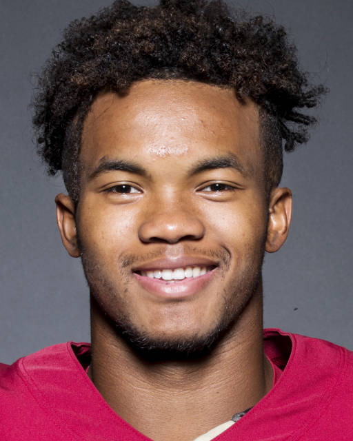 Quarterback+Kyler+Murray+was+awarded+the+Heisman+Trophy+for+his+2018+season.+Murray+plays+for+the+Oklahoma+Sooners.+