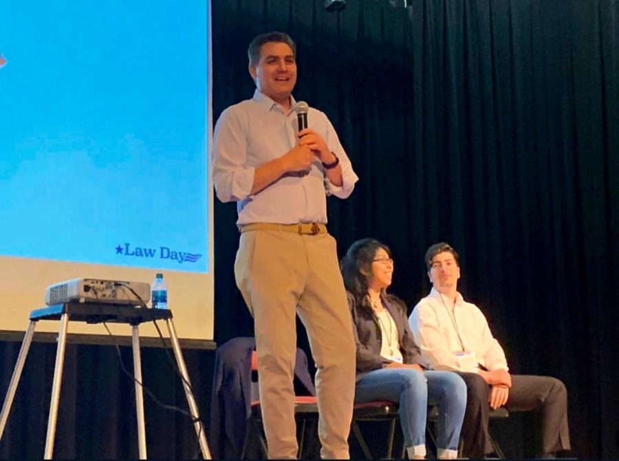 CNNs chief White House correspondent Jim Acosta celebrated Law Day 2019 with AHS by having conversations with students.