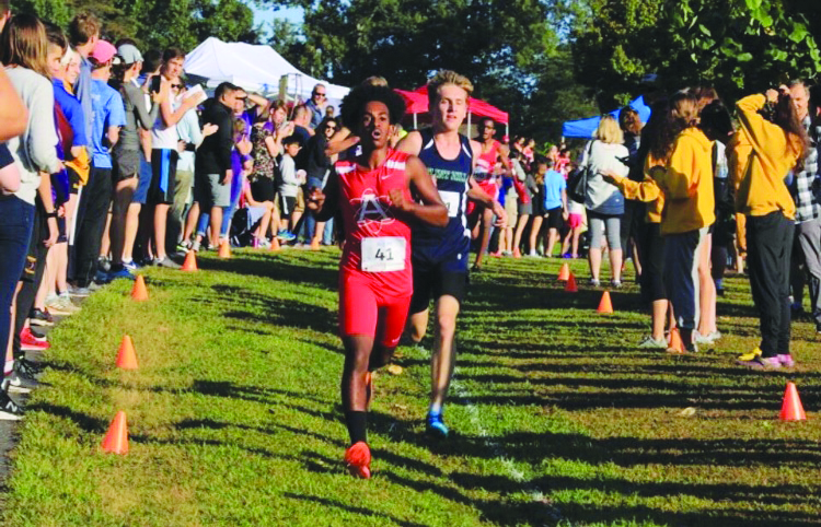 Cross country racks up the mileage at invitationals