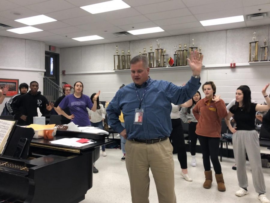 Atom Chorale practices the collaborative closing number of the Broadway Desserts concert, “Lullaby of Broadway” on Jan. 16, 2020.