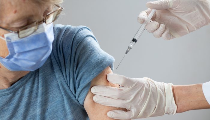 Five Myths: explaining the COVID-19 vaccines